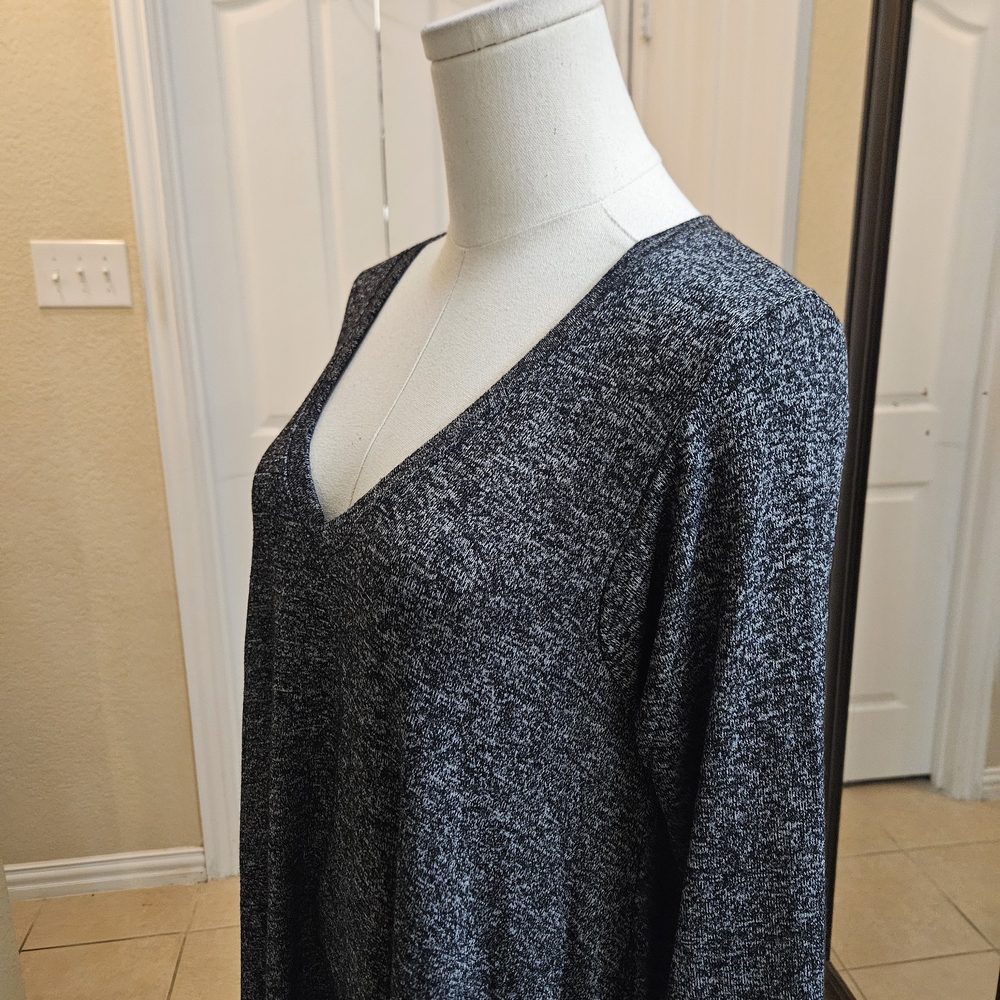 Nally & Millie Heathered Knit Long Sleeve Top – Size Small NWT - Picture 5 of 12